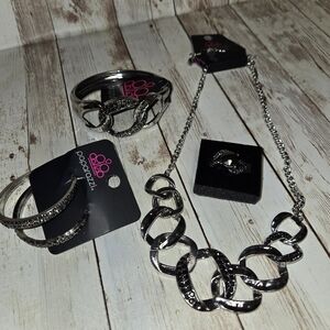 Paparazzi Magnificent Musings Complete – Necklace Ring Earrings Bracelet NEW